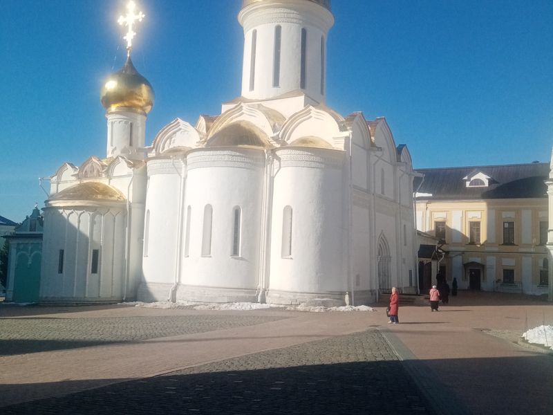 Индивидуальная экскурсия по Лавре — духовному центру России - индивидуальная экскурсия в Сергиевом Посаде пешком длительностью 1.5 часа с количеством участников до 18 человек цена экскурсии 5950₽
