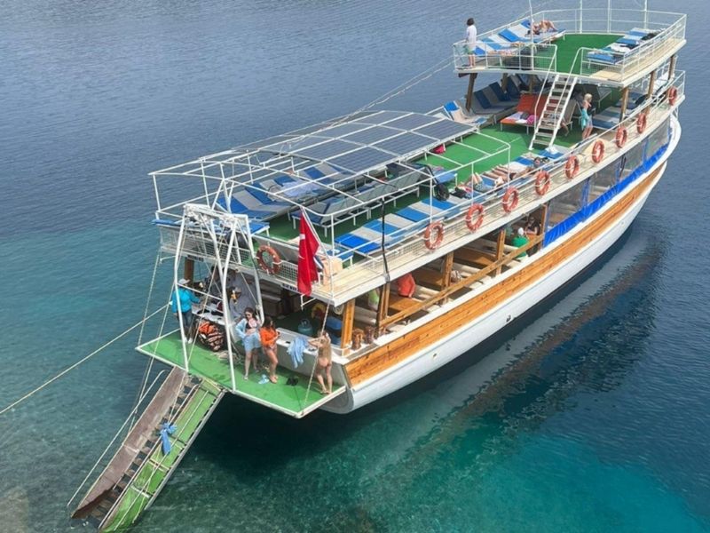 Групповая экскурсия из Мармариса по Эгейским островам - групповая экскурсия в Мармарисе на автобусе длительностью 7 часов с количеством участников более 20 человек цена экскурсии 36€