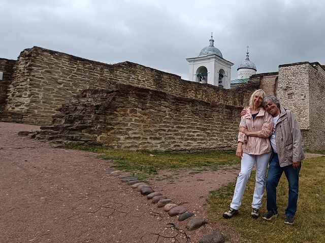 Групповая обзорная экскурсия из Пскова в Изборск и Печоры — фото 2
