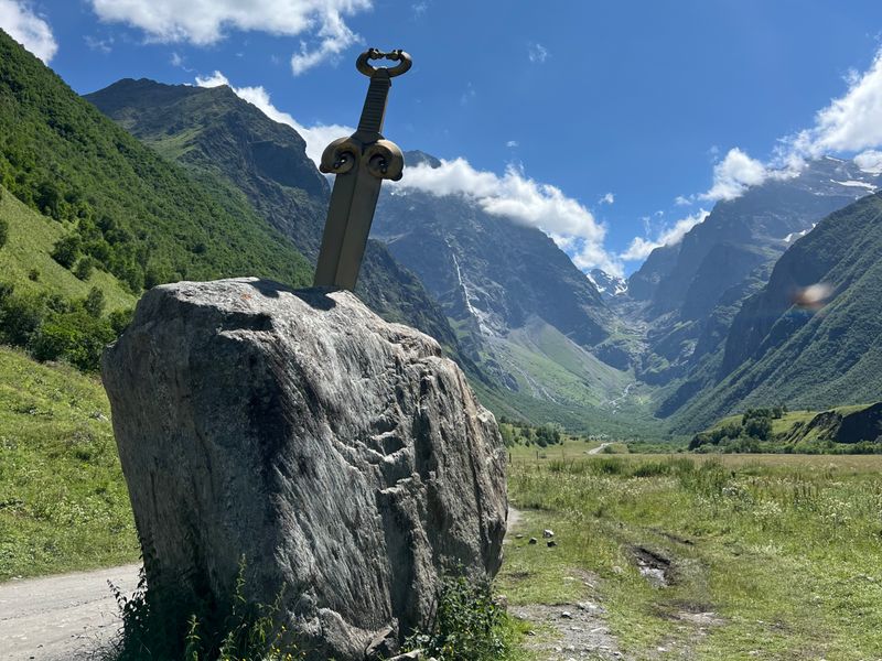 Меч в камне