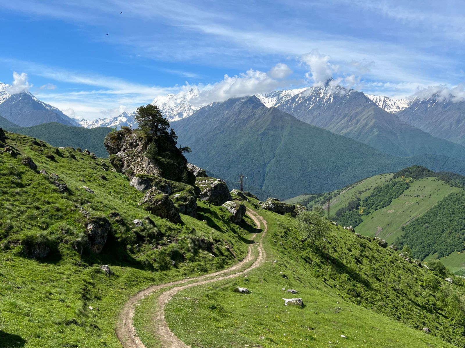 В горах