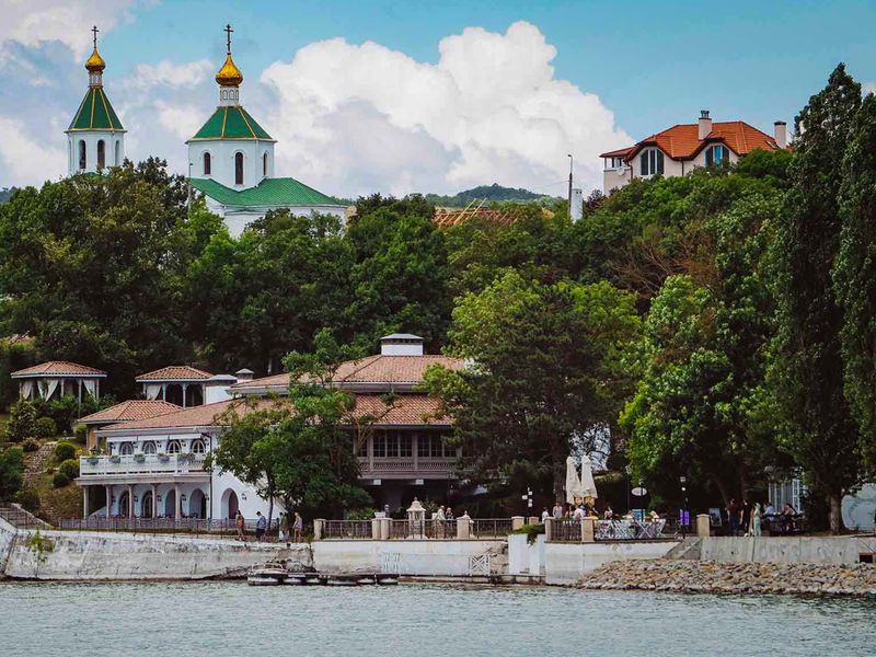 Абрау-Дюрсо