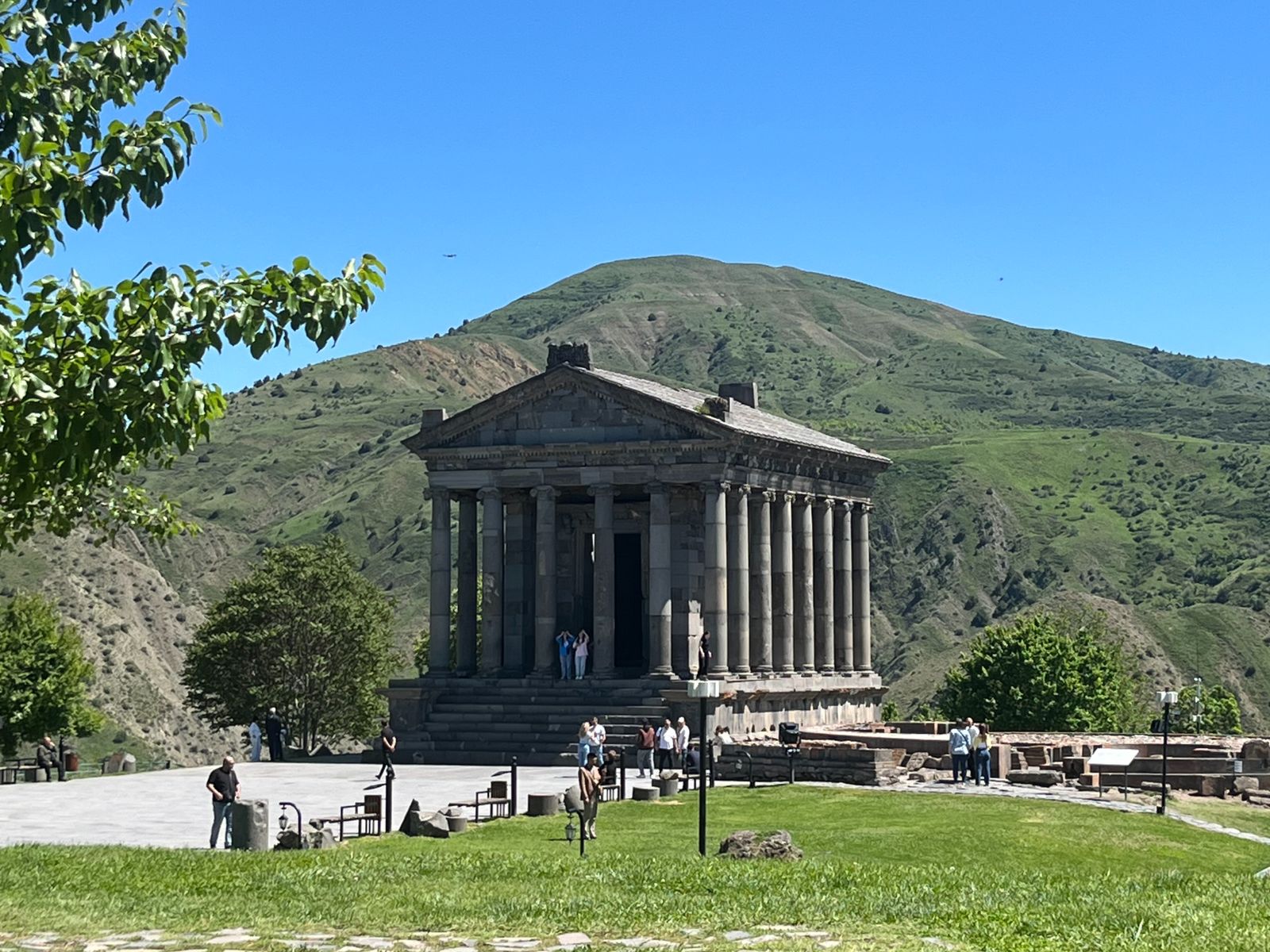 Гарни