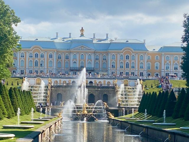 Индивидуальная обзорная комбоэкскусия: сити-тур + Петергоф