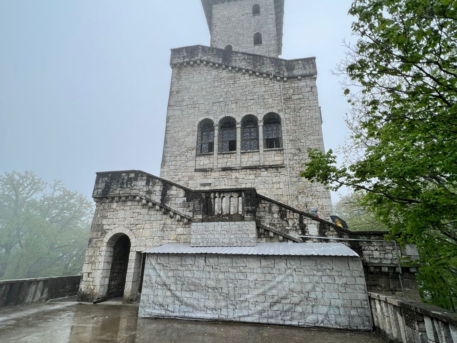 Смотровая башня на горе Ахун 