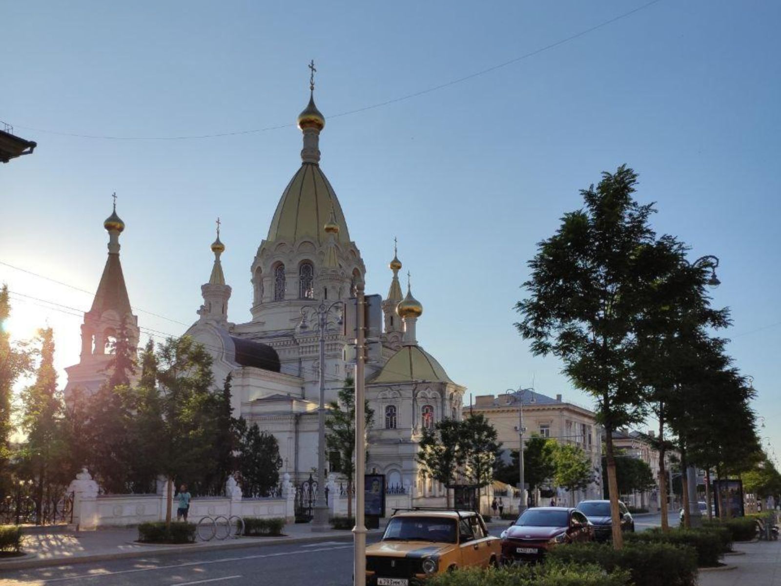 Храм