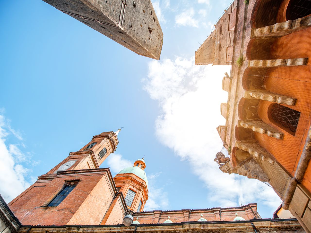 Индивидуальная тематическая экскурсия "История искусства с нуля" - индивидуальная экскурсия в Болонье пешком длительностью 3 часа с количеством участников до 10 человек со скидкой 20% еще 2 дня цена экскурсии 240€