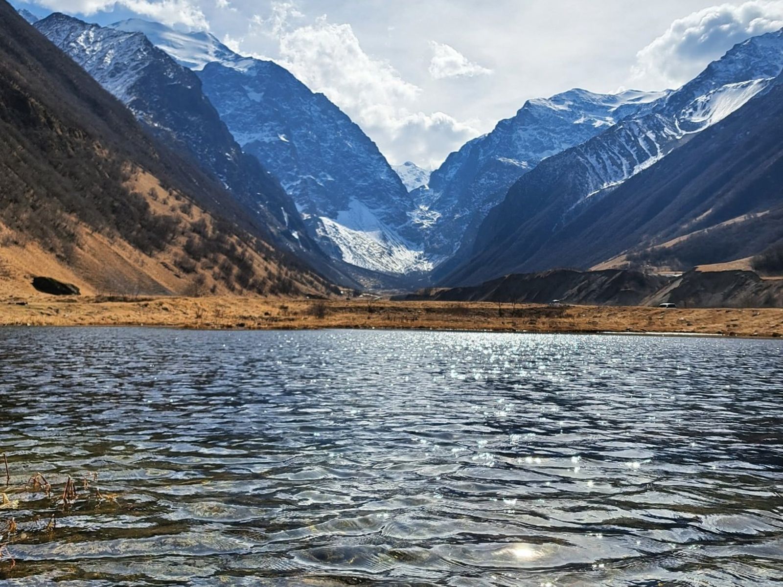 Вода и горы