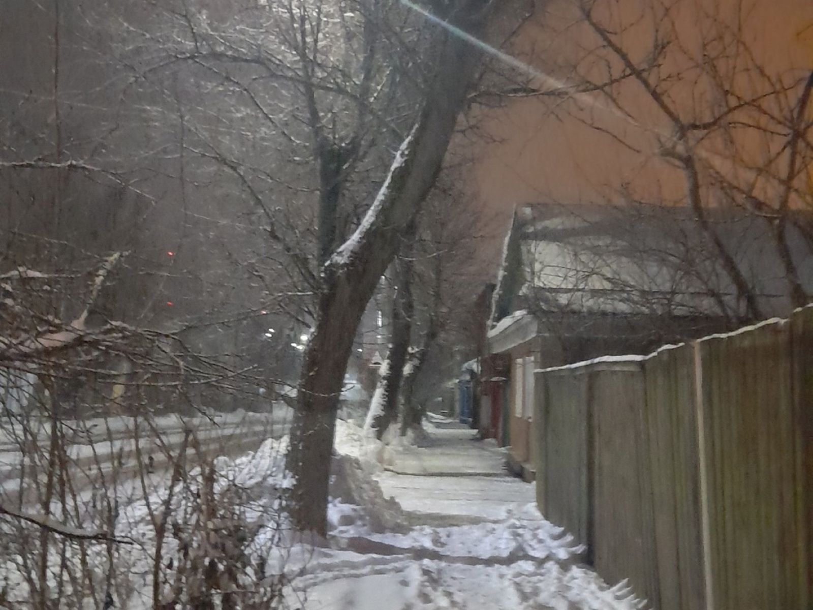 Боровская улочка зимой