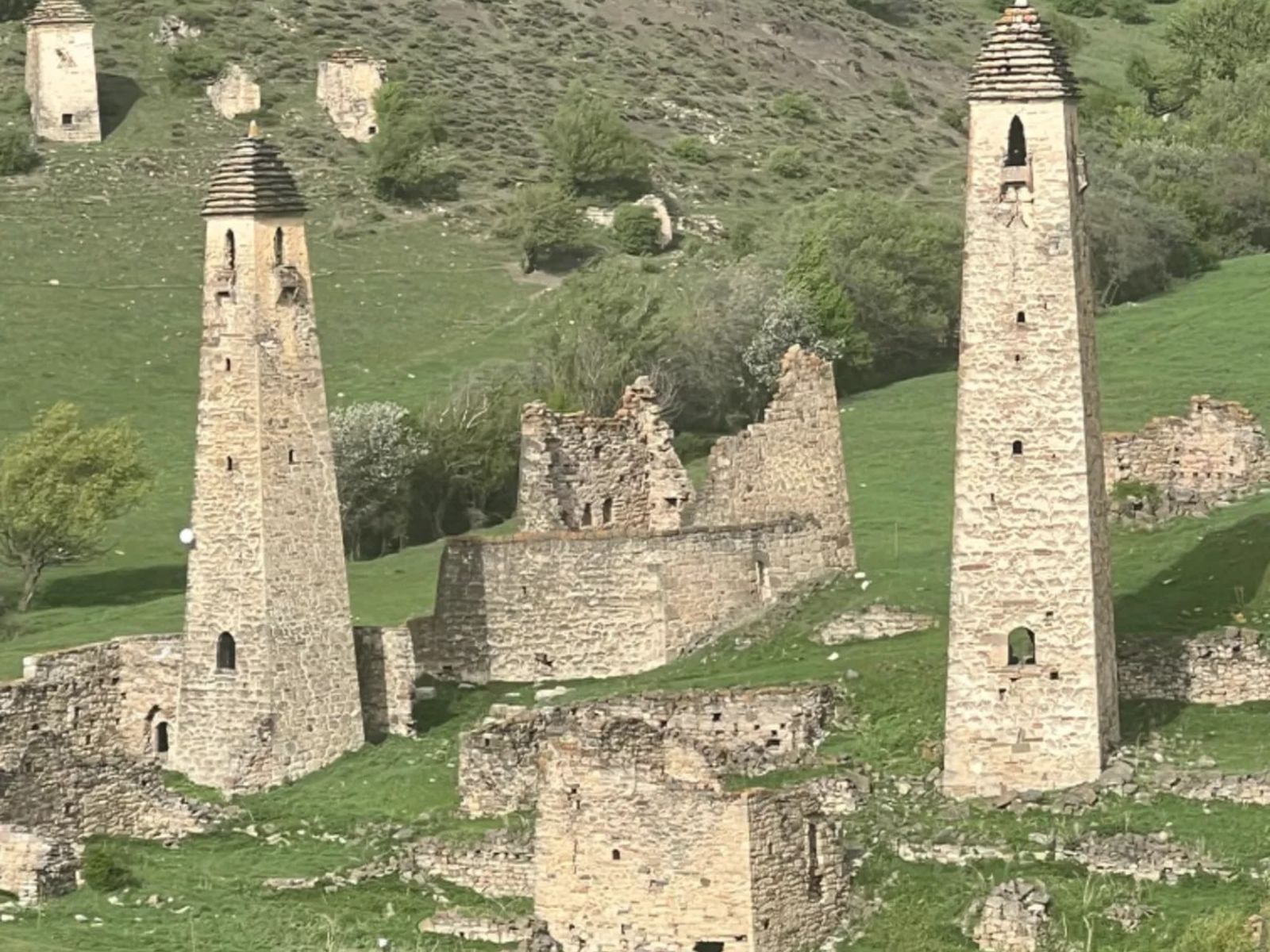 Старинные башни