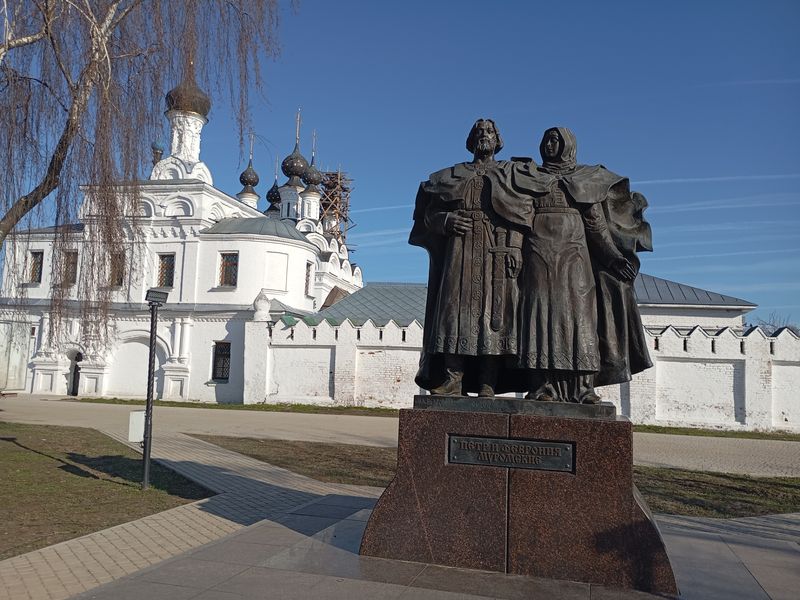 Обзорная экскурсия из Нижнего Новгорода в Муром и Гороховец - индивидуальная экскурсия в Нижнем Новгороде на машине гида длительностью 12 часов с количеством участников до 4 человек цена экскурсии 40000₽