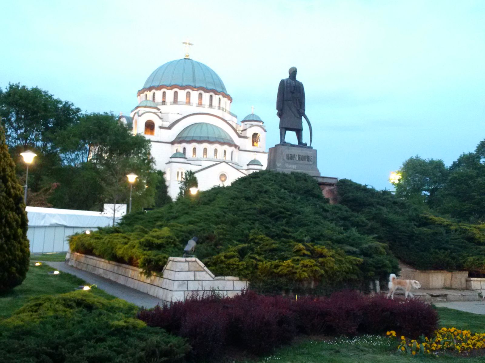 Храм и памятник