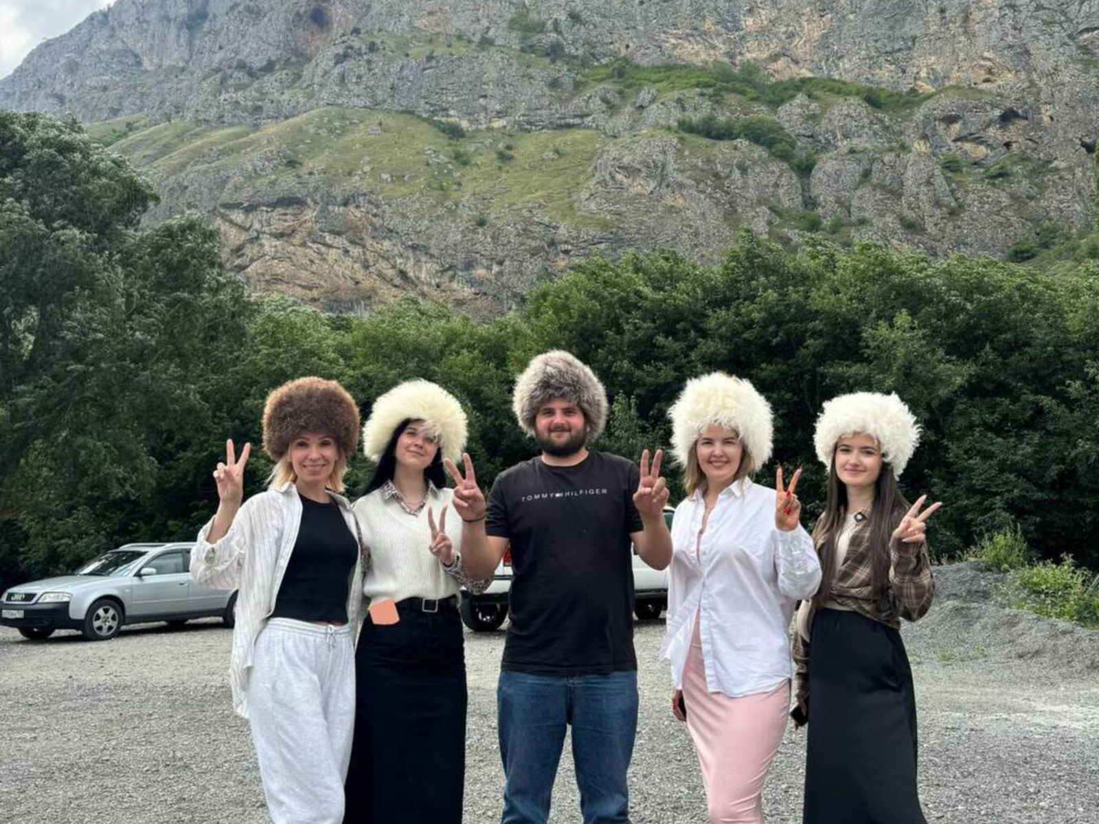 Туристы