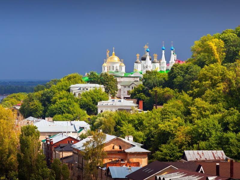 Летний вид на исторический район Нижнего Новгорода
