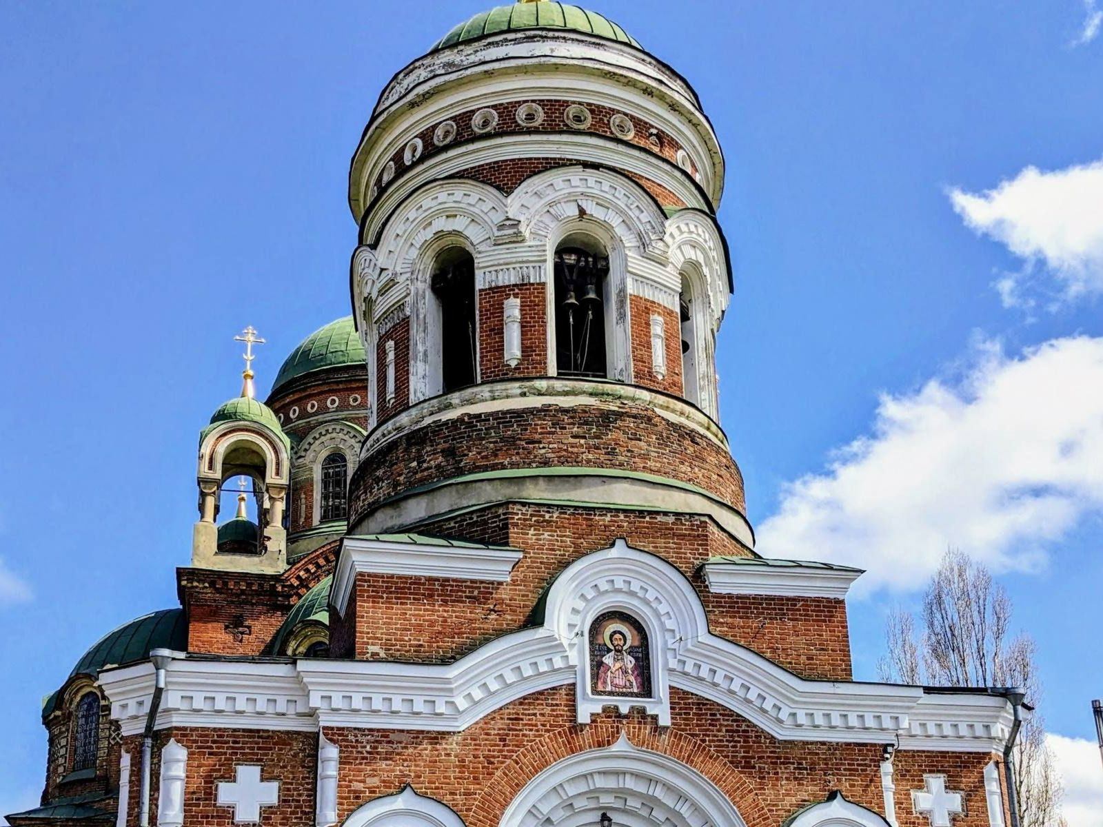 Храм