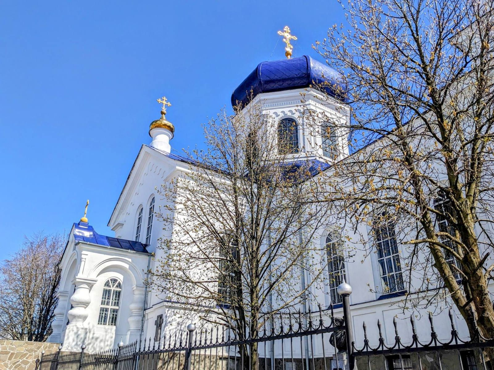 Храм