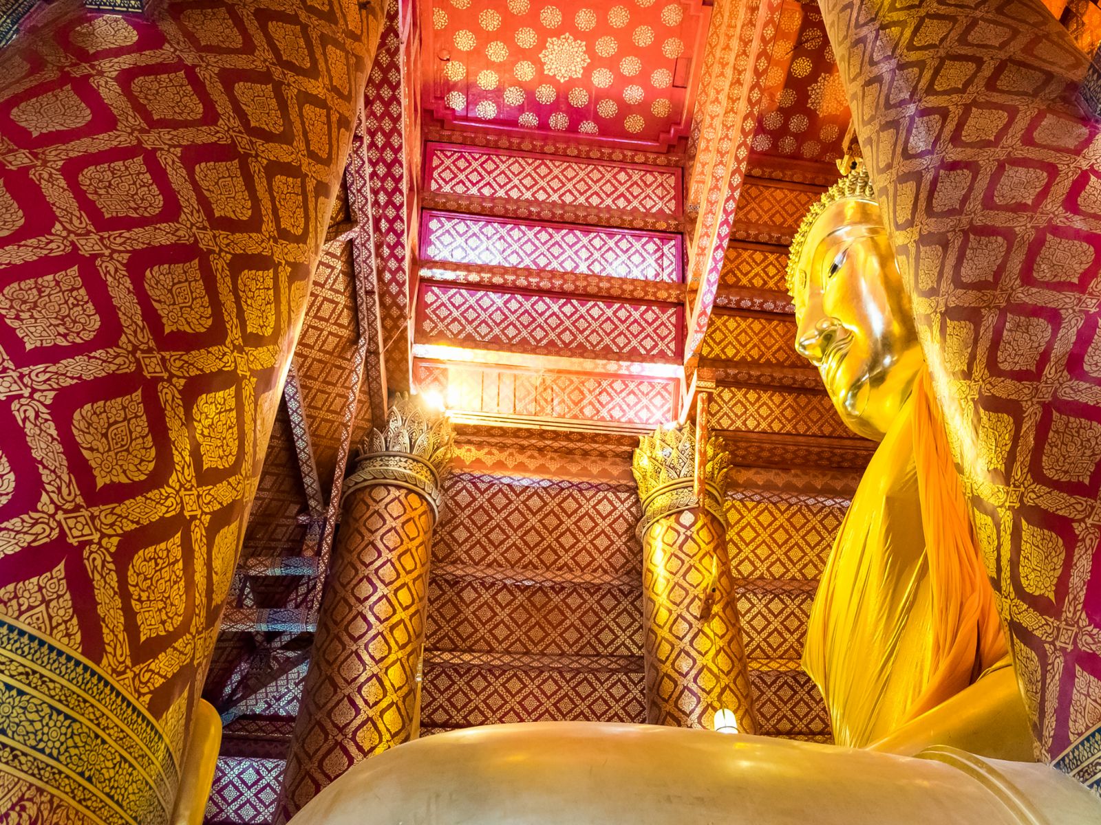 Храм Золотого Будды (Wat Traimit)