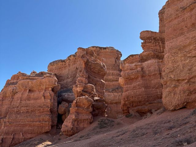 Групповая экскурсия на Кольсай и Каинды, Чарын и Черный каньоны