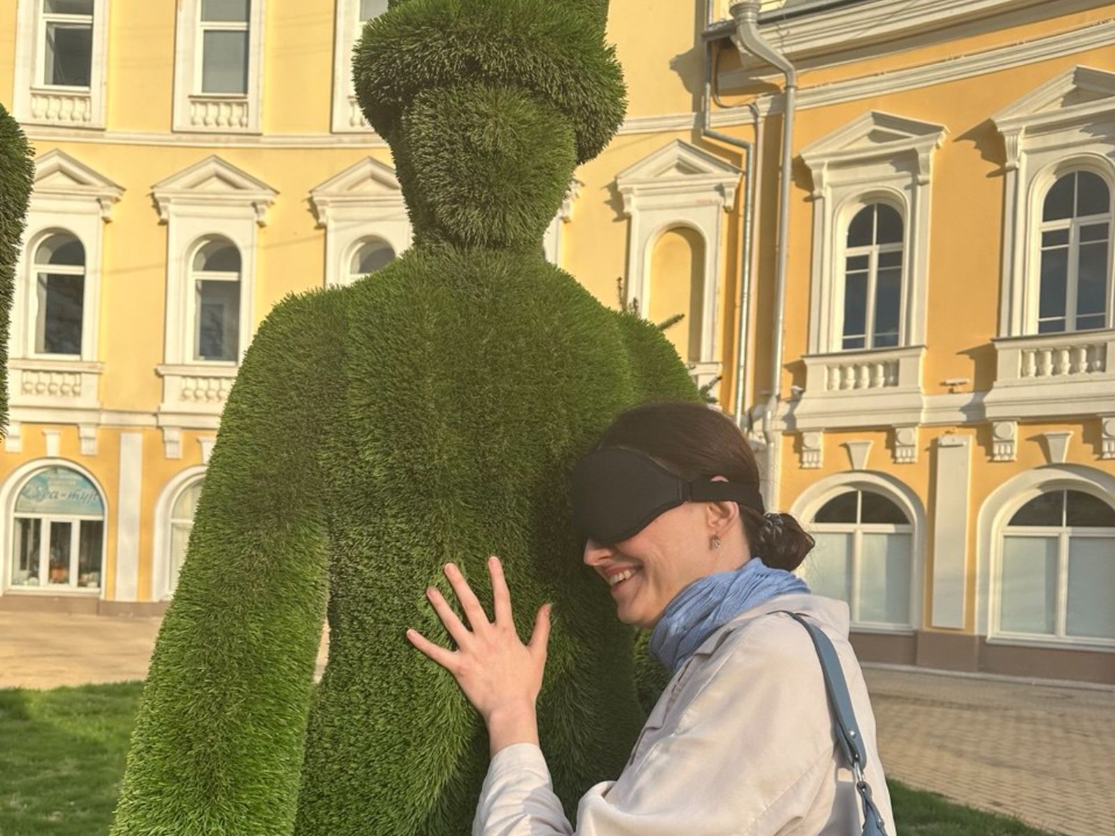 Рядом с Домом губернатора
