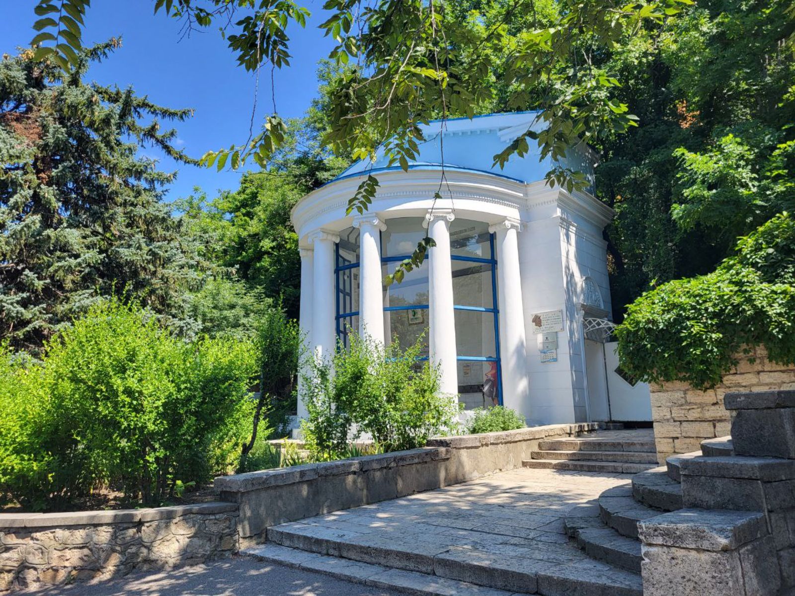 Лермонтовский источник