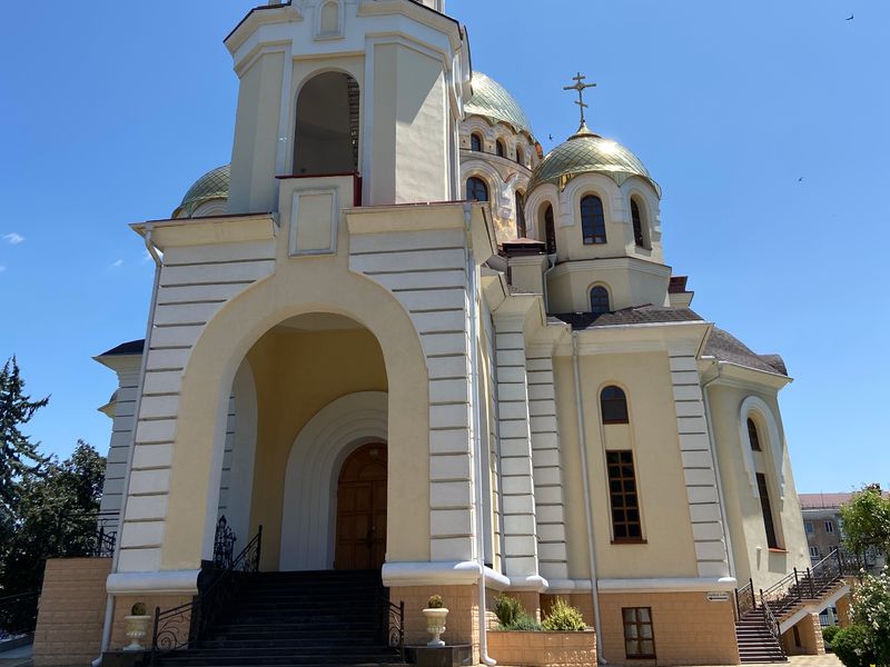 Храм