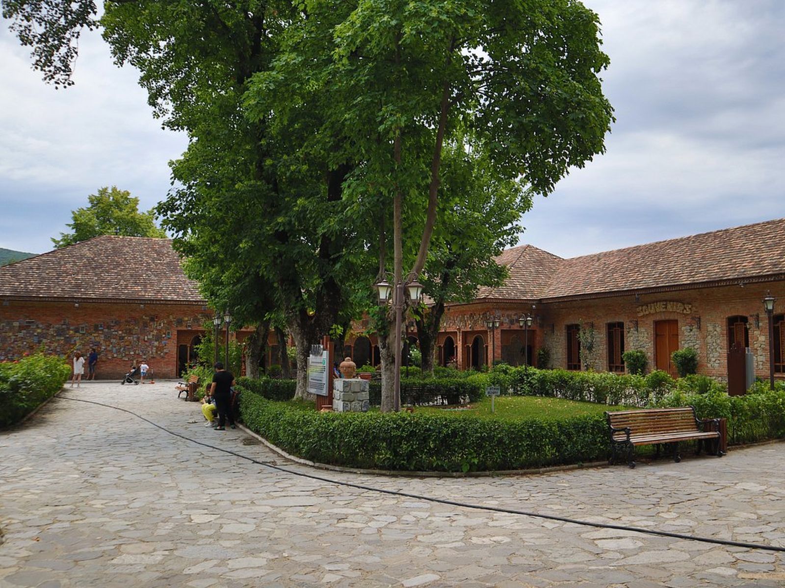 Центр ABAD