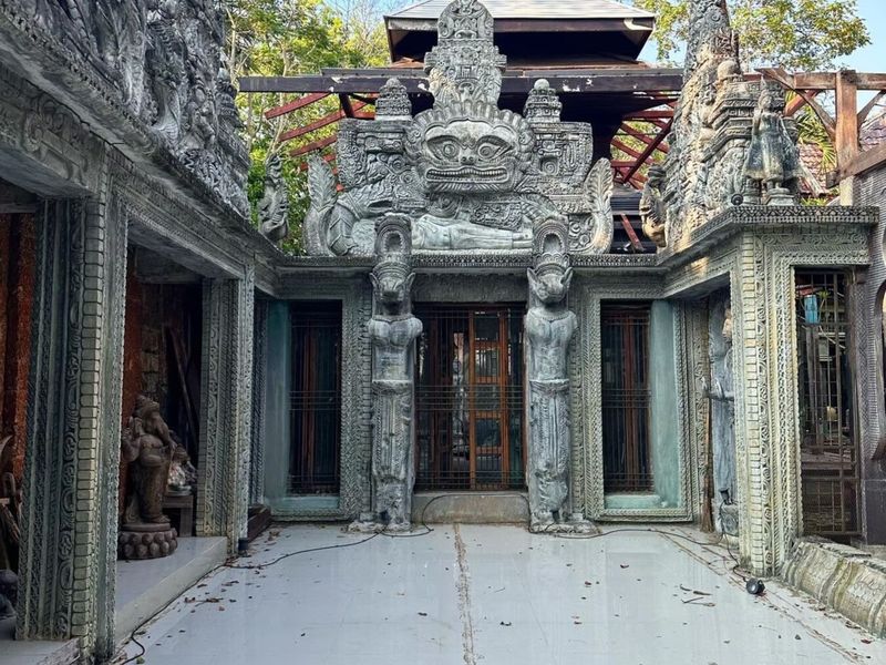 Фотогеничная экскурсия по знаковым локациям в Паттайе - индивидуальная экскурсия в Паттайе на машине гида длительностью 4 часа с количеством участников до 5 человек цена экскурсии 230$