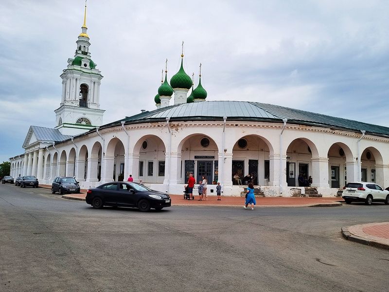 Групповая обзорная экскурсия "Шаг за шагом по Костроме" - групповая экскурсия в Костроме пешком длительностью 1.5 часа с количеством участников до 15 человек цена экскурсии 800₽