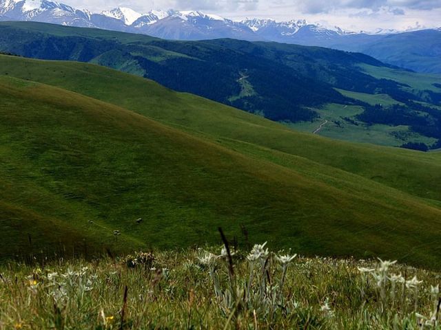 Групповая экскурсия из Алматы на плато Ассы, к водопаду и о.Иссык — фото 3