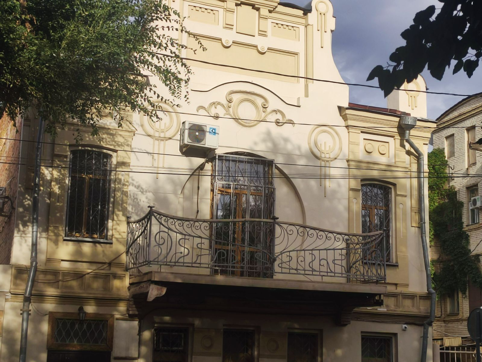 Дом в стиле модерн (архитектор В.Б. Вальдовский-Варганек)