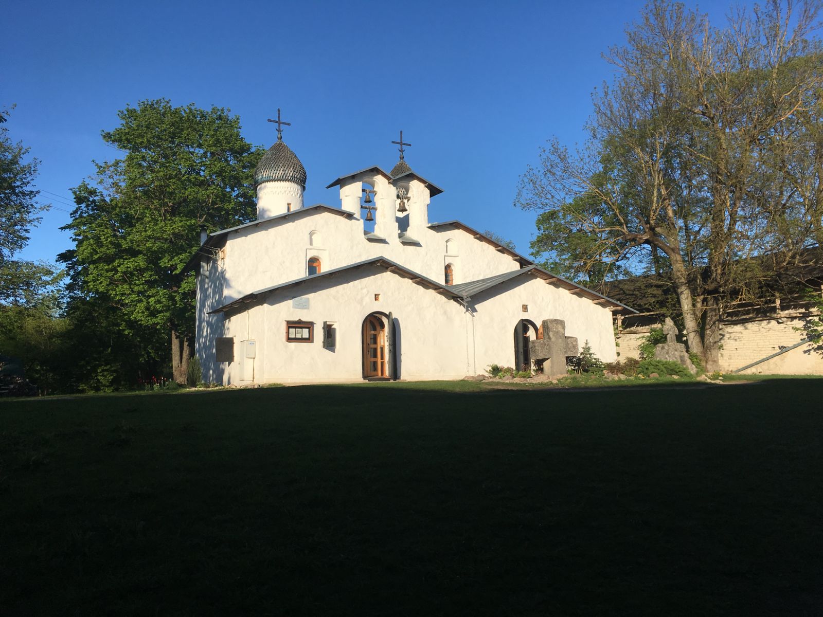 Храм