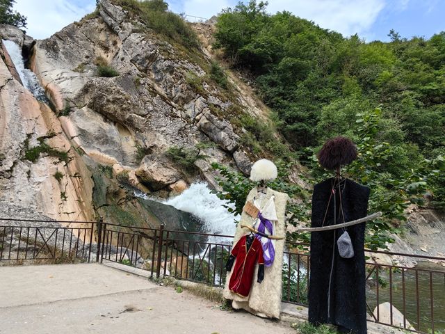 Экскурсия к Ханагскому водопаду, крепости 7 братьев + "Лунь" — фото 2