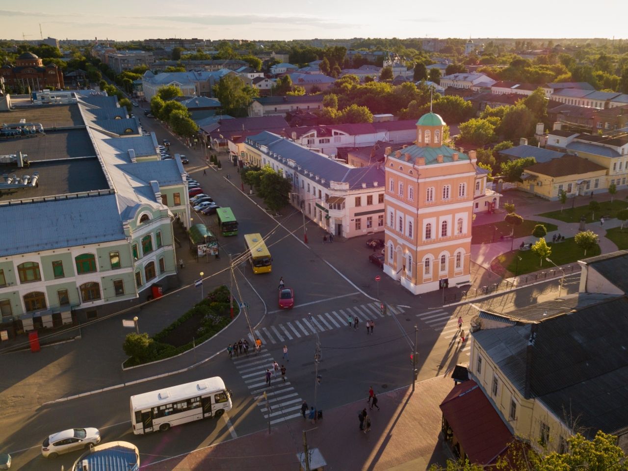 Обзорная экскурсия по Мурому: легенды и секреты древнего города - индивидуальная экскурсия в Муроме пешком длительностью 2 часа с количеством участников до 6 человек со скидкой 5% еще 2 дня цена экскурсии 4845₽