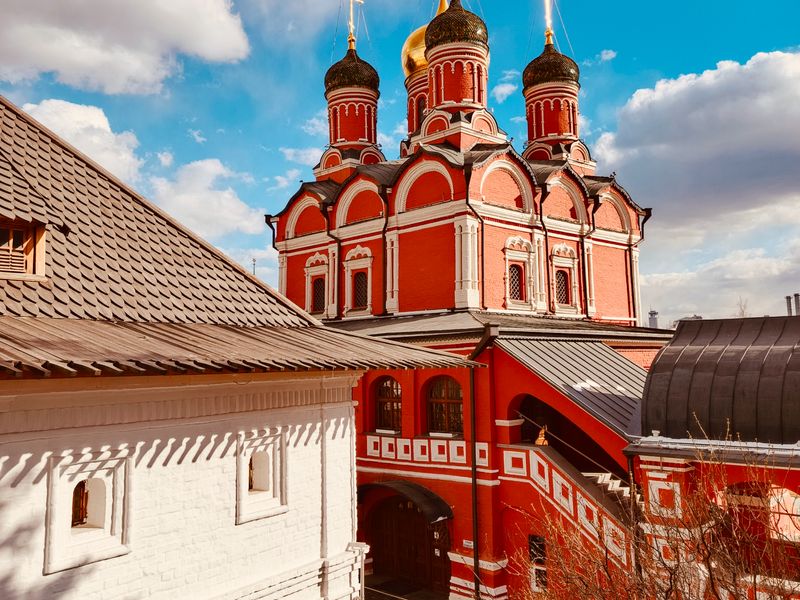 Обзорная экскурсия по Китай-городу — древнейшему району Москвы - индивидуальная экскурсия в Москве пешком длительностью 2 часа с количеством участников до 8 человек цена экскурсии 7000₽