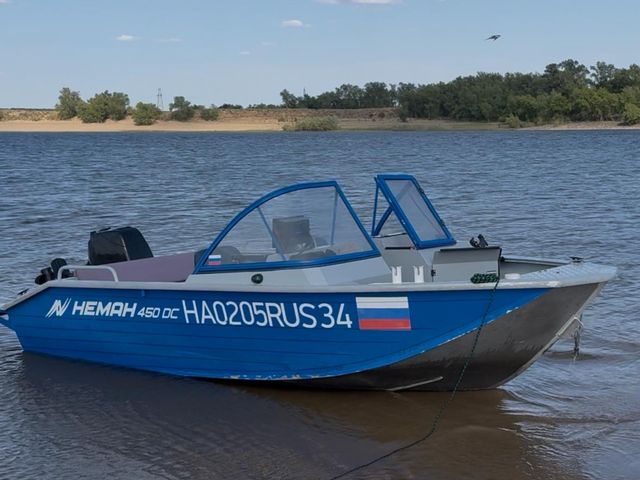 Групповая прогулка на катере по Волге с доставкой на пляжи