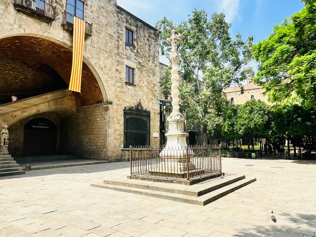 Обзорная экскурсия по Равалю: грани города от богемы до борделей — фото 2