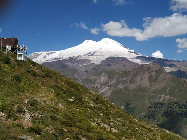 Групповая экскурсия из Пятигорска в Домбай – край синих гор