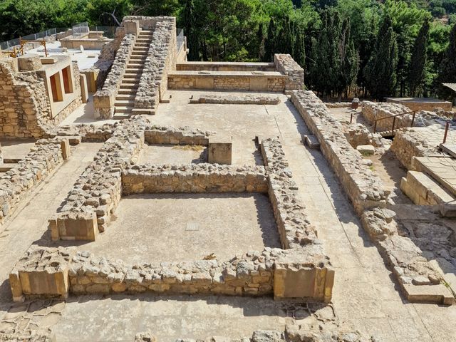 Экскурсия в Кносский дворец, пещеру Зевса и плато Лассити