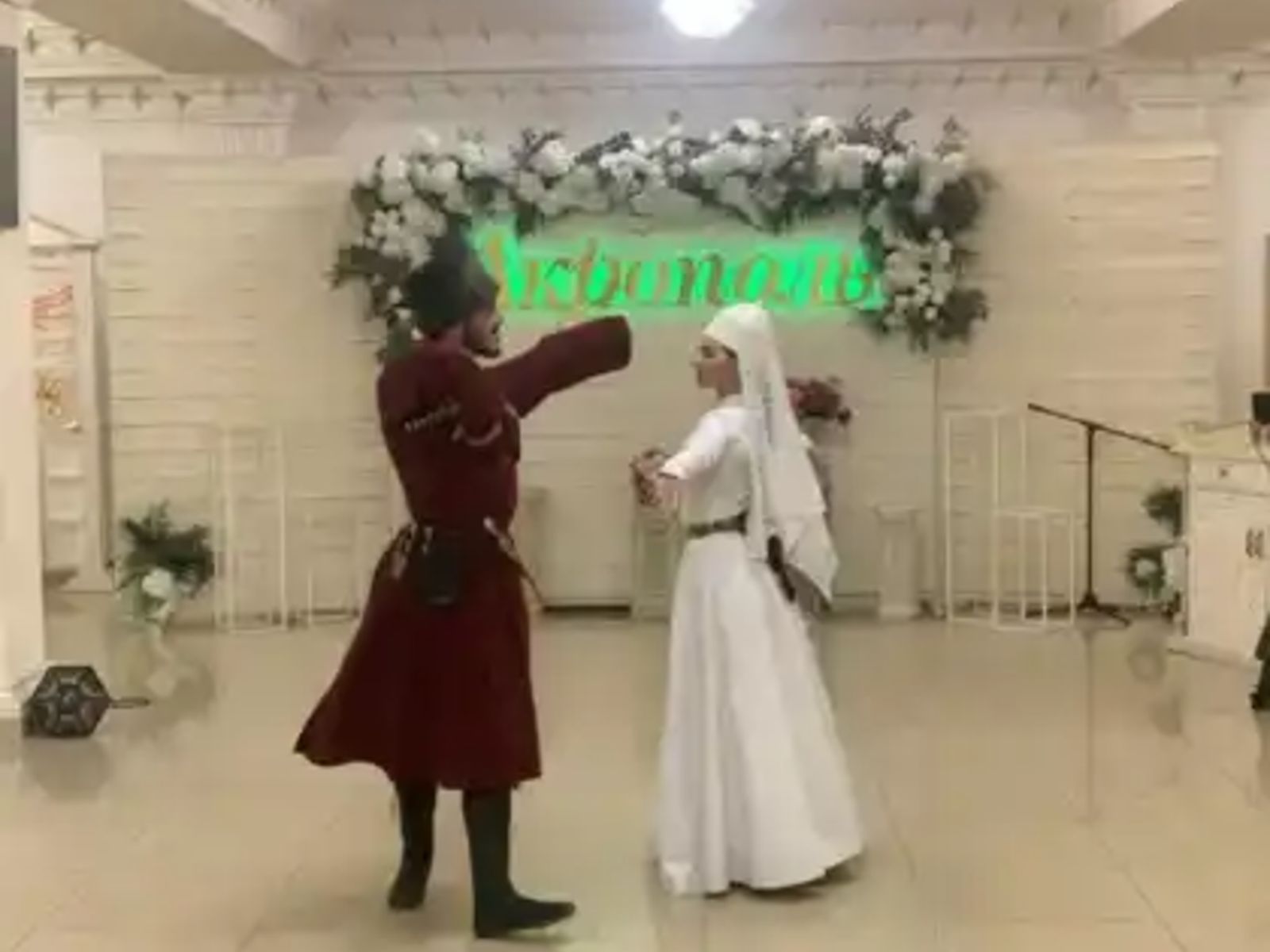 Танцы