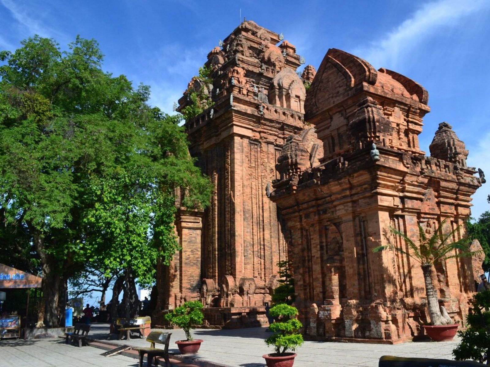 Башни По Нагар