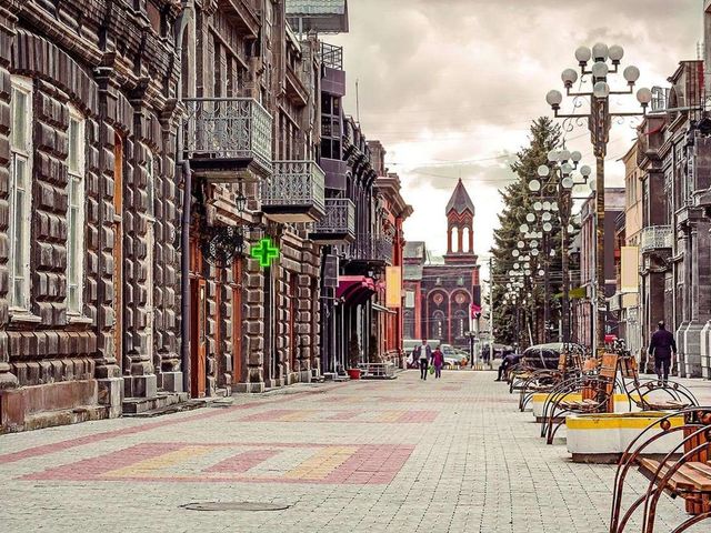 Индивидуальная обзорная экскурсия из Еревана в колоритный Гюмри — фото 2