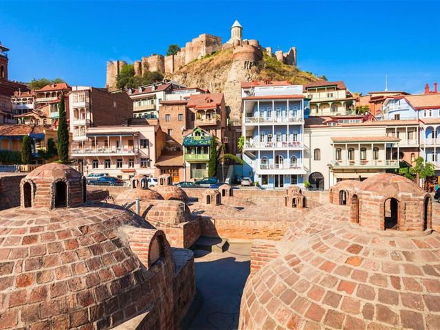 Групповая экскурсия в Тбилиси: город во всей самобытности и красе
