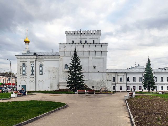 Индивидуальная обзорная экскурсия "Знакомство с Ярославлем"