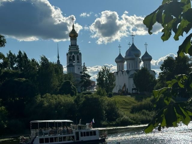 Обзорная экскурсия по провинциальной Вологде: река, город, говор