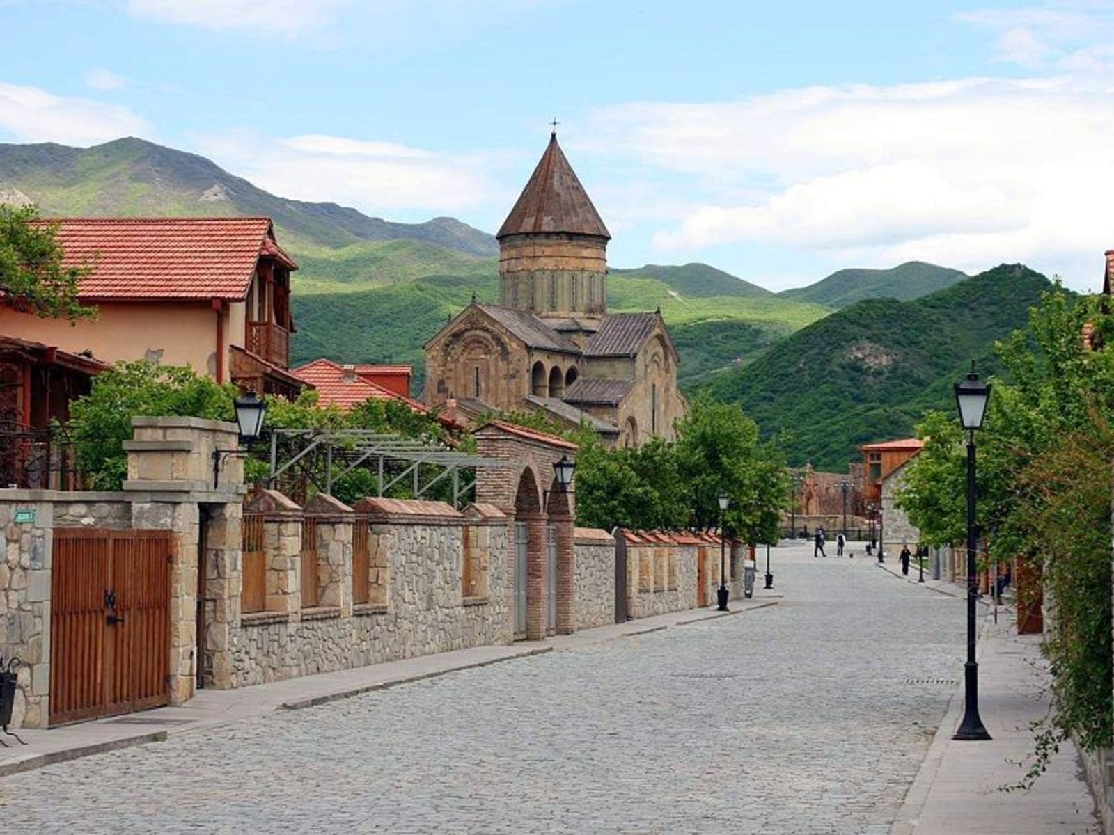 Улица