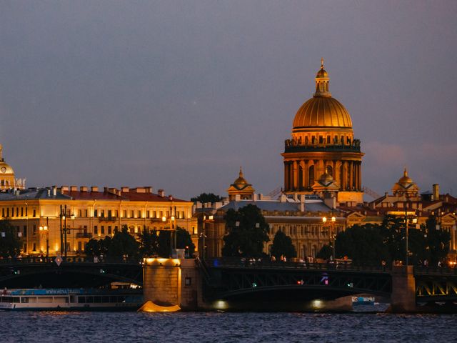 Групповая экскурсия в Петербурге "Ночная Нева и разводные мосты" — фото 2
