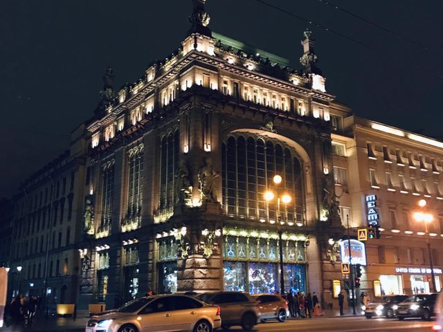 Вечерняя групповая экскурсия-прогулка по Санкт-Петербургу — фото 3