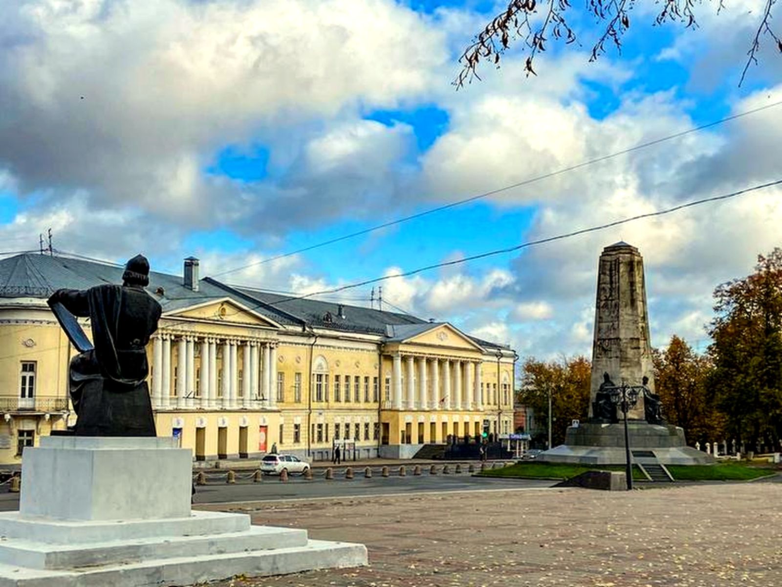 Соборная площадь