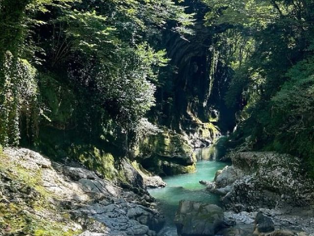 Групповая экскурсия в Мартвильский каньон и пещеру Прометея — фото 2