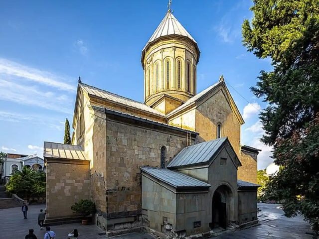 Индивидуальная экскурсия "Переплетение старого и нового Тбилиси" — фото 2